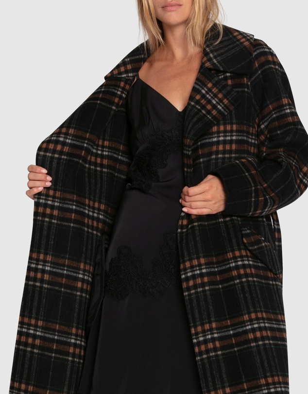 Belle & Bloom - Heart To Heart Large Collar Maxi Coat