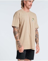 Vacancy Co - Club Dread Tee