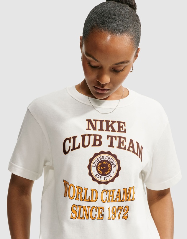 Nike - Nike Sportswear Classic Boyfriend T-Shirt