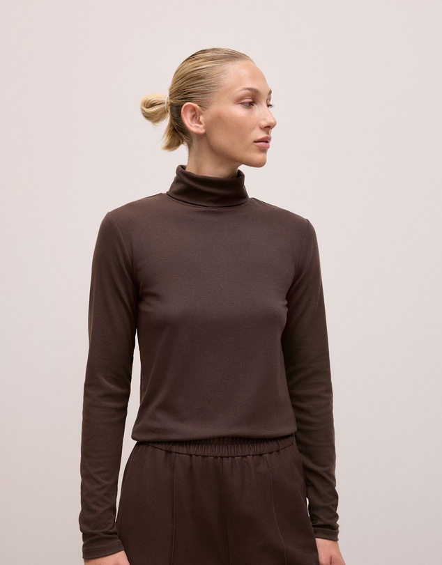 Trenery - Soft Rib Rollneck in Coffee Bean