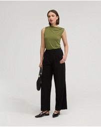 Oxford - Nova Twist Shoulder Top
