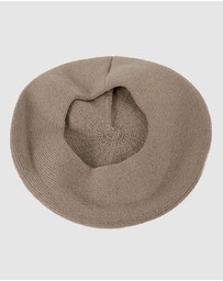 Max Alexander - European Made Beige Soft Wool Beret