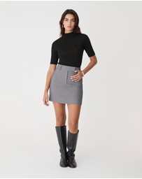 Forcast - Nikki Straight Mini Skirt