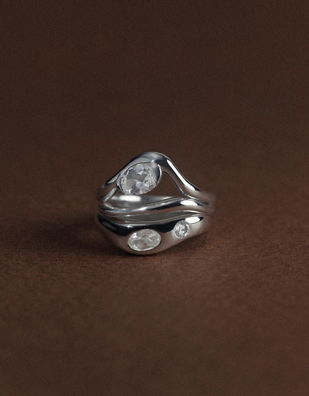 Kirstin Ash - Unfold Ring