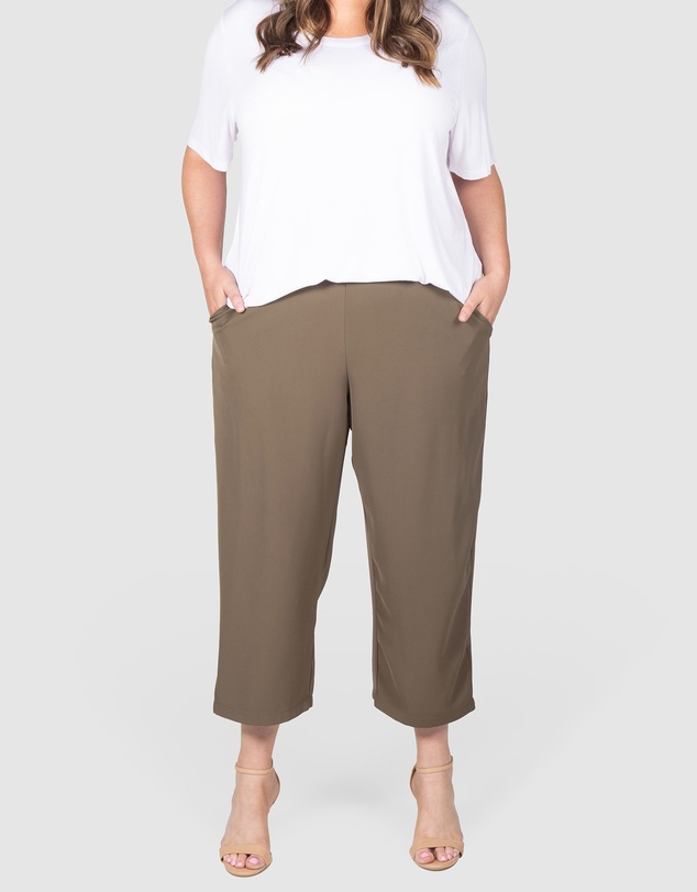 Love Your Wardrobe - Emma Crop Straight Leg Pants
