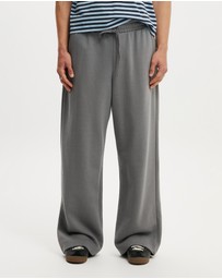 Cotton On - Super Baggy Track Pant
