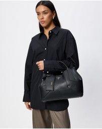 GUESS - Darcy Girlfriend Satchel