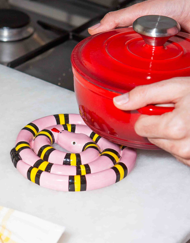 DOIY - Snake Trivet Pink