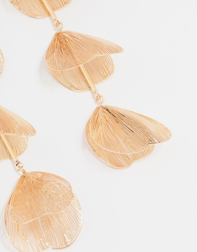Lovisa - Gold Lazercut Petal Drop Earrings
