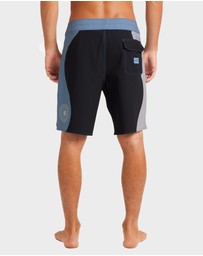 Billabong - Mens Sundays Pro 19