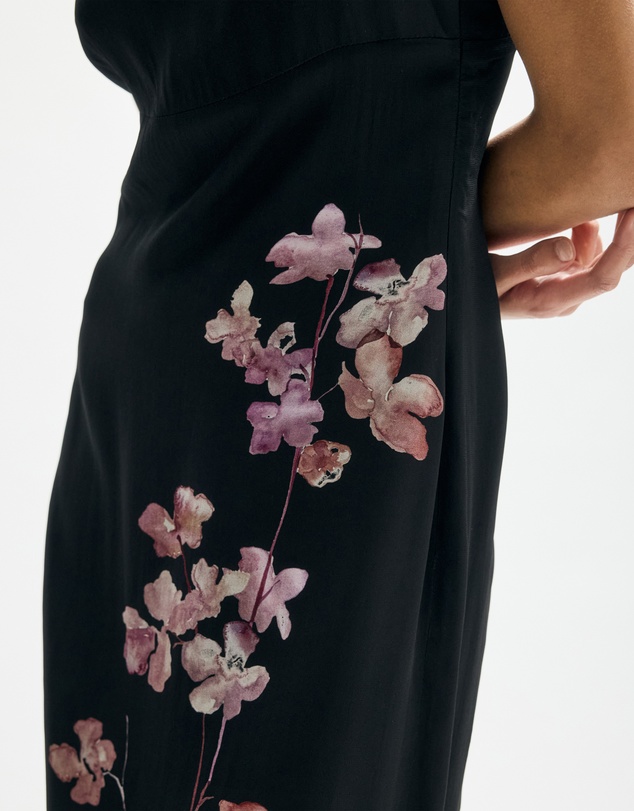 Minima Esenciales - Althea Floral Midi Dress
