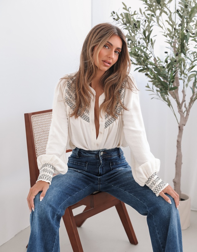 Esther & Co - Dareia Blouse - Cream Print