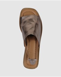 S by Sempre Di - Isere Flat Sandals