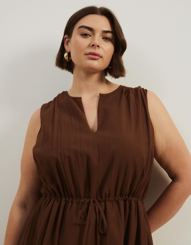 Atmos&Here Curvy - Verity Tiered V Neck Maxi Dress