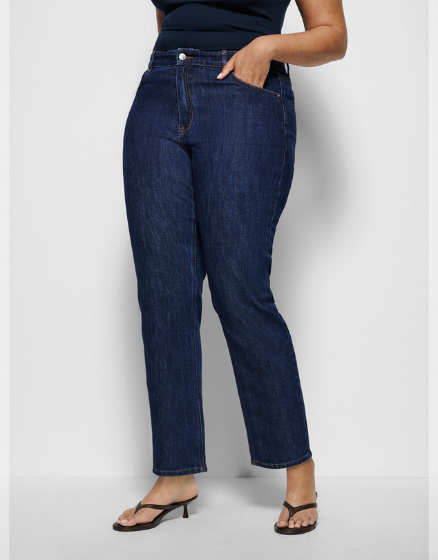 Commonry - The Mid Rise Slim Jean
