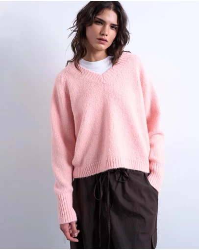 TOPSHOP - Knitted Wool Blend Fluffy V-Neck Jumper