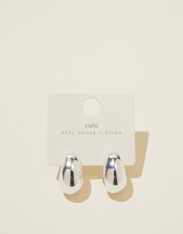 Rubi - Mid Charm Earring