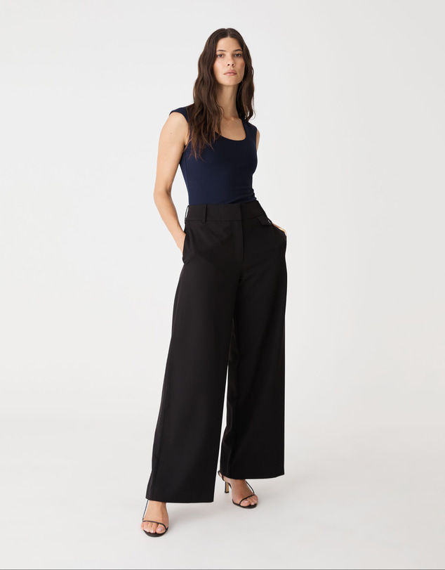 Forcast - Soho Rounded Square Neck Top