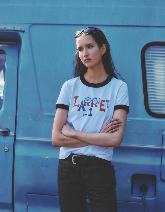 Larriet - No. 1 Tee