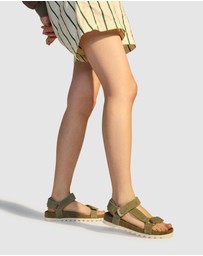 Rollie - Sandal Tooth Wedge
