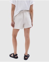 UNISON - The Essential Linen Short