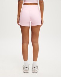 Cotton On Body Active - Ultra Soft Invisible Scrunch Shortie Short