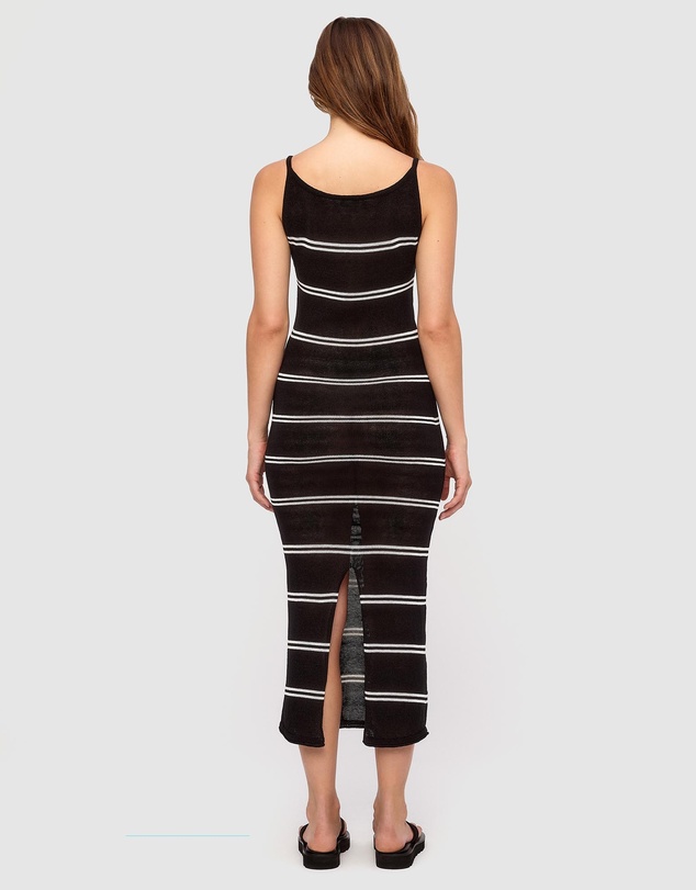 Zulu & Zephyr - Textured Knit Maxi Dress