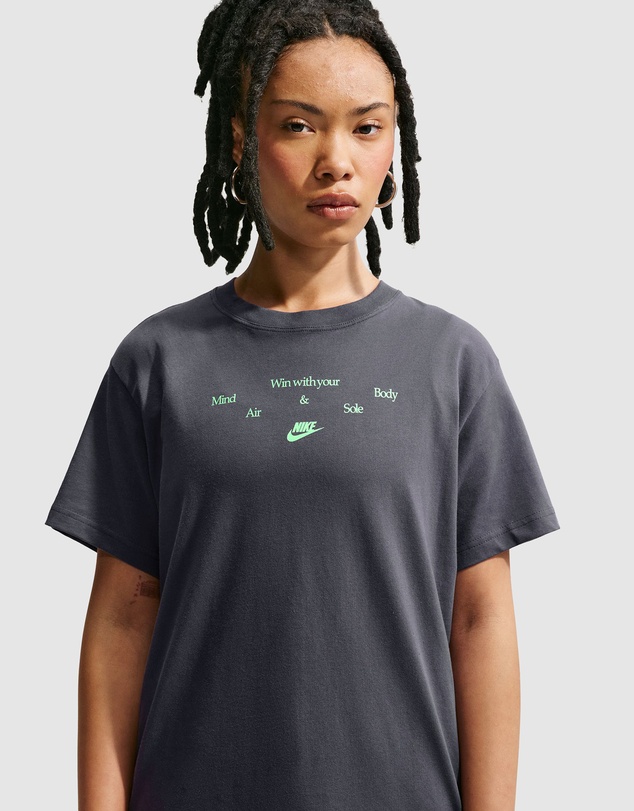 Nike - Sportswear Classic SS Boyfriend Tee