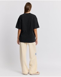 MAKU - Chrome Flower Oversized Tee