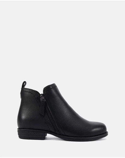 Clarks - Holla Black