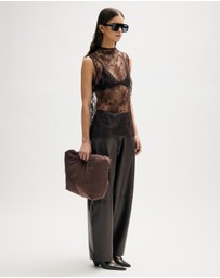 Minima Esenciales - Fenn Lace High Neck Top