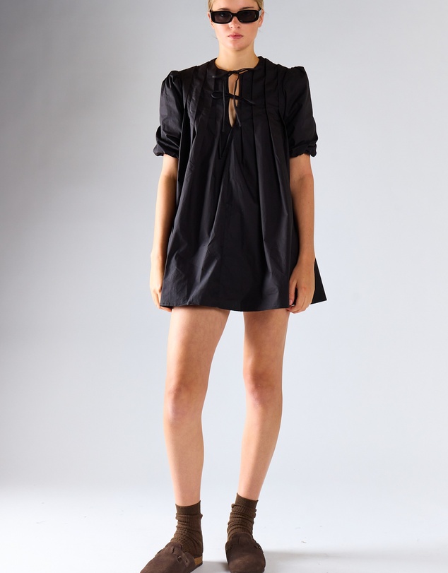Glamorous - Pleated Mini Dress