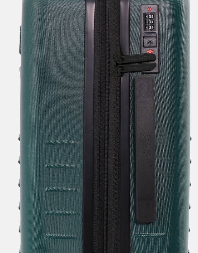 Reebok - Reebok Adventure 80cm Large Hard Shell Suitcase