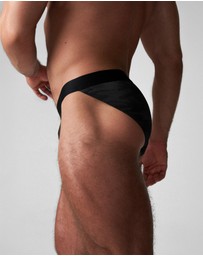 TEAMM8 - M8 Sports Brief