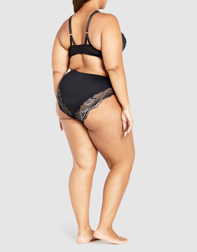 City Chic - Isadora Shorty