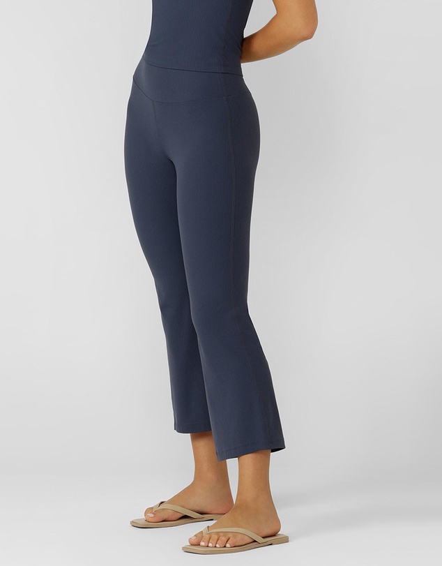 Lorna Jane - Irresistible Luxe Active Rib Cropped Yoga Pants