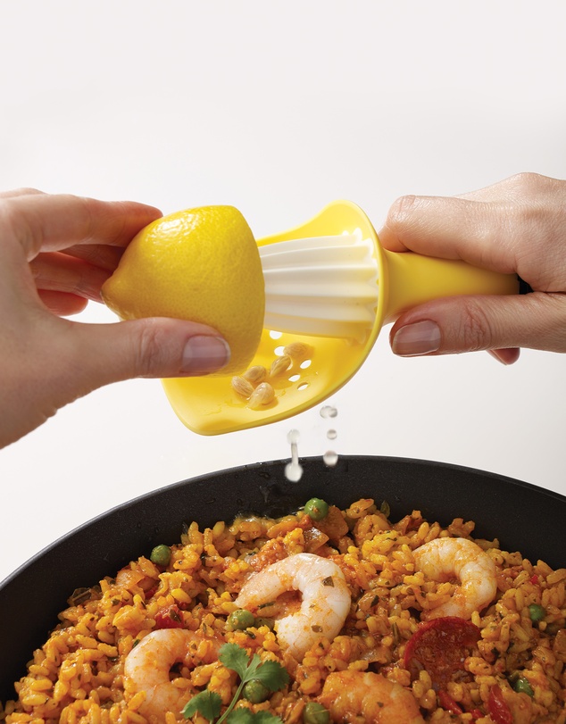 Joseph Joseph - Catcher™ Yellow Citrus Reamer with Pip Catcher