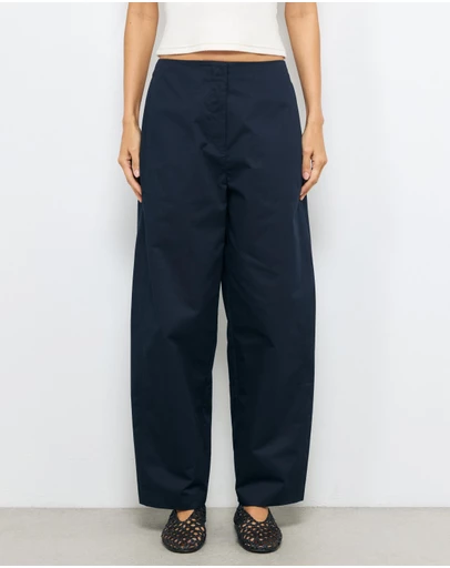 AERE - Organic Cotton Barrel Leg Trousers