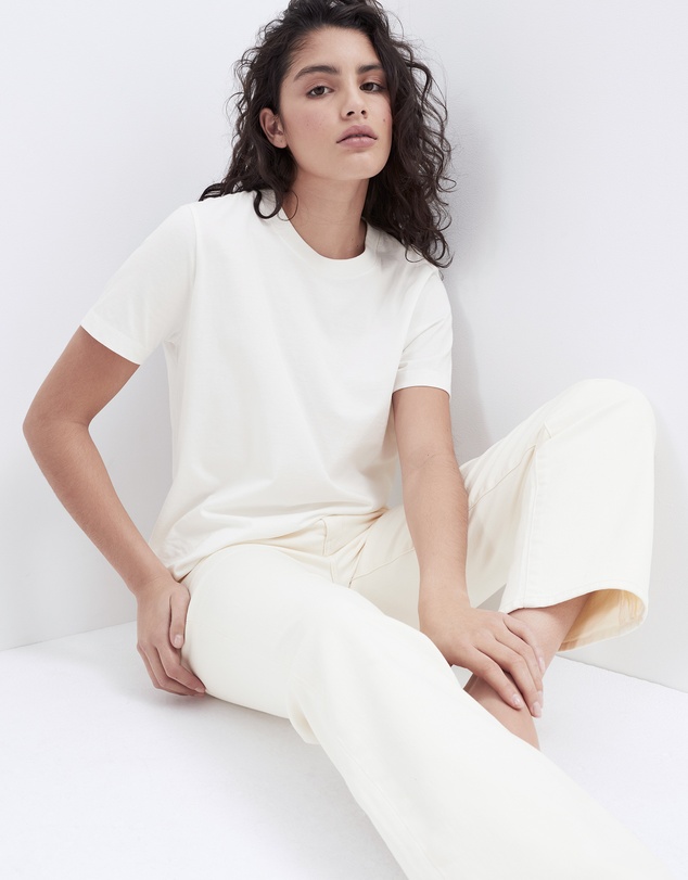 UNISON - The Classic Crew Tee