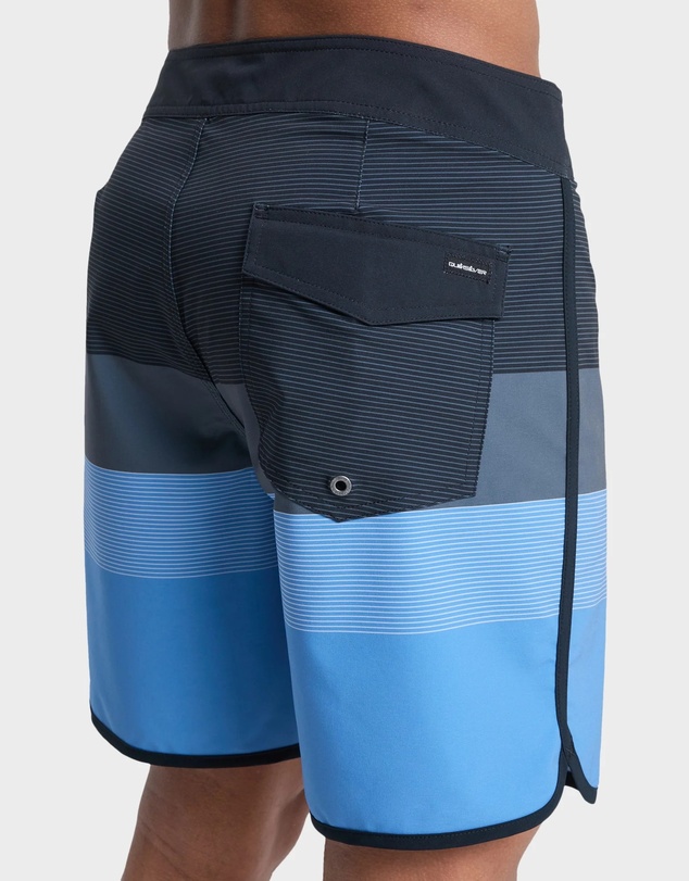Quiksilver - Mens Surfsilk Scallop 18