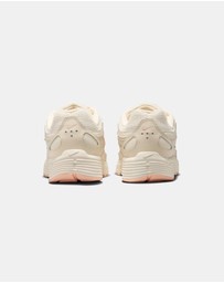 Nike - Nike P-6000 - Women's