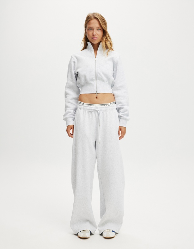 Cotton On Body Active - Plush Fitted Zip Through Jacket