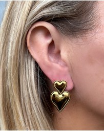 Izoa - Tana Heart Stud Earrings