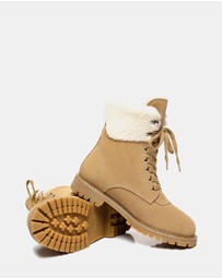 EVERAU - Australian Shepherd Ugg Mina Cow Suede Upper Martens
