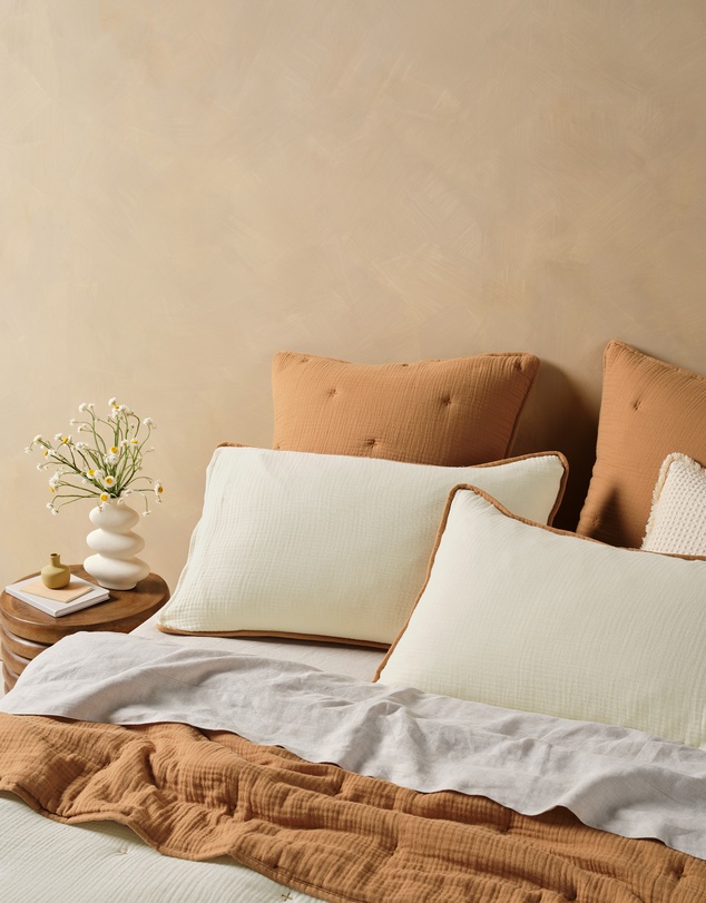 Linen House - Somerset Coverlet