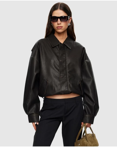 Lioness - Kenny Bomber