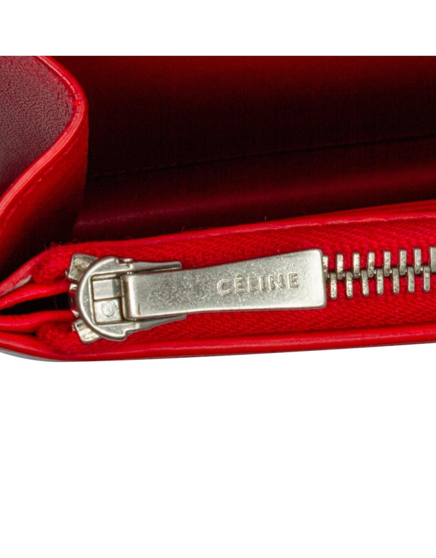 CELINE - Pre-Loved Frame Leather Wallet on Chain