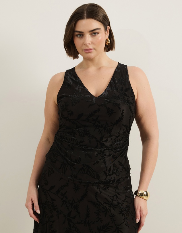 Atmos&Here Curvy - Everlise Burnout V-Neck Top