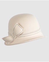 Max Alexander - Winter Felt Cream Cloche Hat