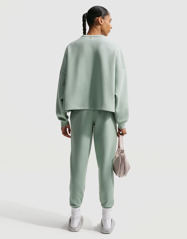 Nike - 24.7 Impossiblysoft Dri-Fit Oversized Crew-Neck Top
